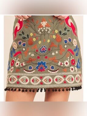 Altar'd State Embroidered BOHO Mini Skirt Olive Green Size Med Floral Colorful
